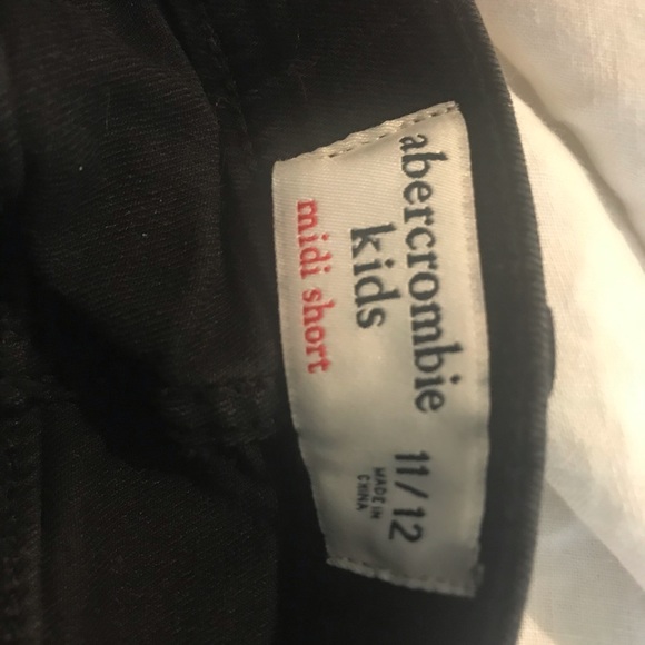 Abercrombie shorts size 11/12 - Picture 3 of 3